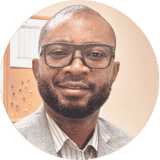 Olabode Akinbobola, MSC williamsville wellness clinician headshot